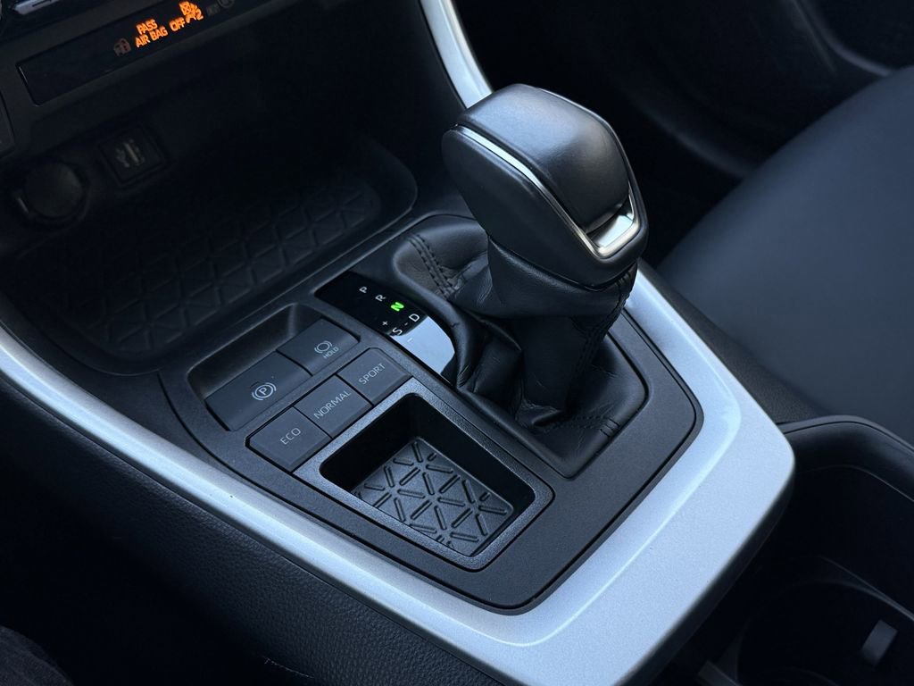 Used 2024 Toyota RAV4 XLE Premium image 17