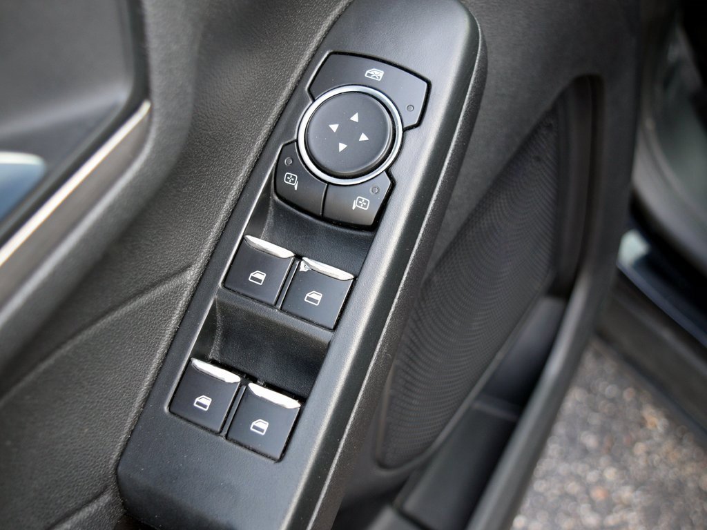 Used 2022 Ford Escape Titanium image 24