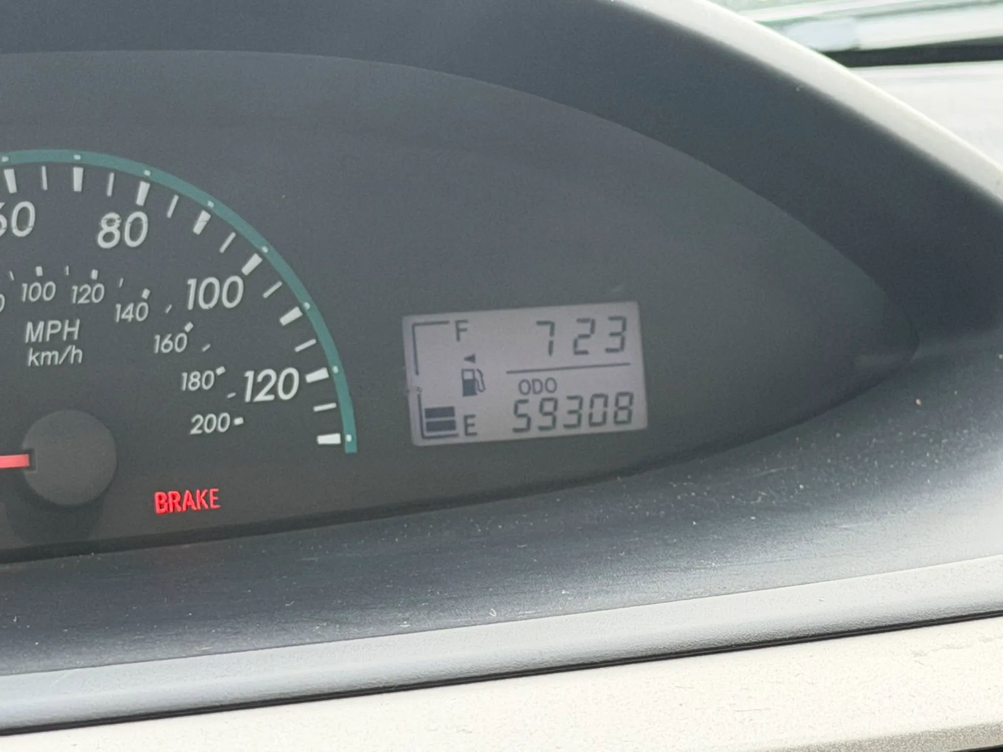 Used 2011 Toyota Yaris Sedan w/ Convenience Pkg FWD image 28