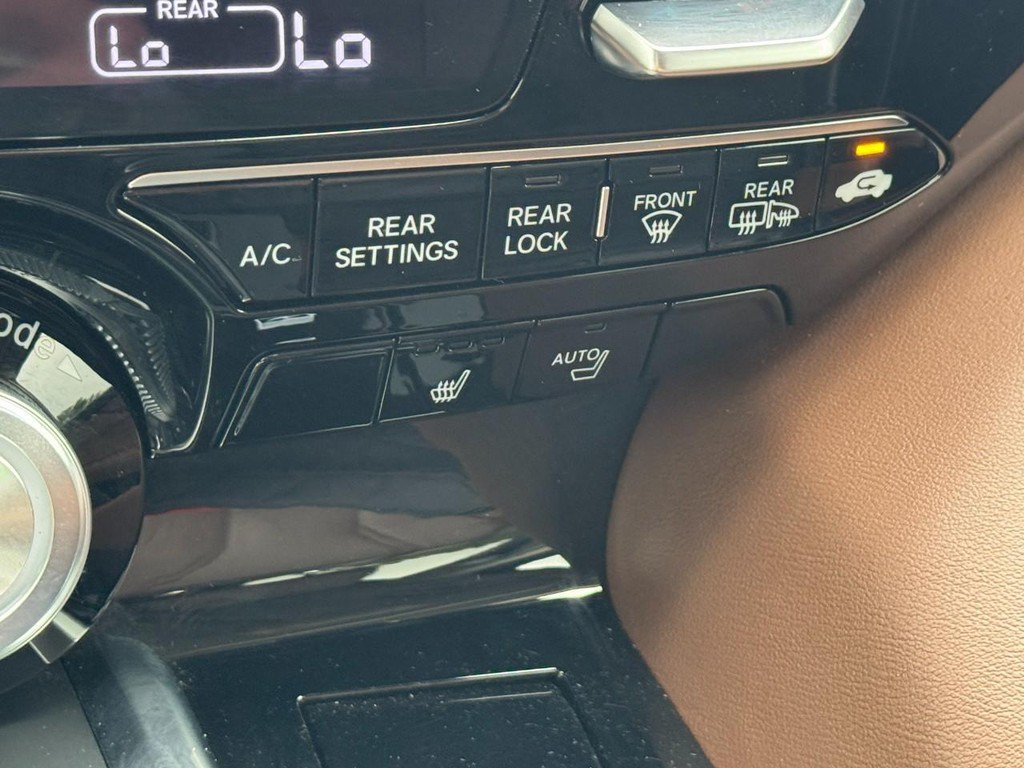 Certified 2024 Acura MDX w/ Technology Package AWD/4WD image 29