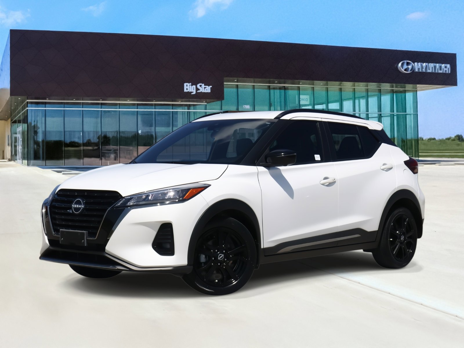 Used 2022 Nissan Kicks SR w/ Premium Package