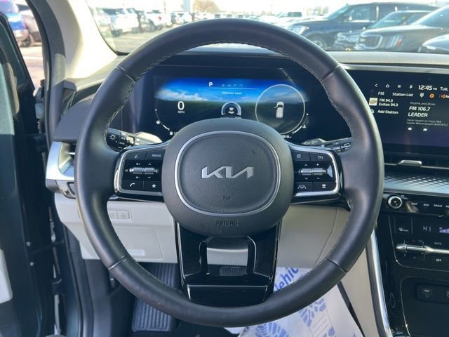 Certified 2024 Kia Carnival SX Prestige image 14