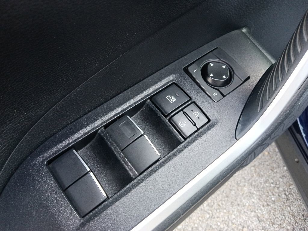 Used 2021 Toyota RAV4 XSE w/ XSE Grade Weather Package AWD/4WD image 12