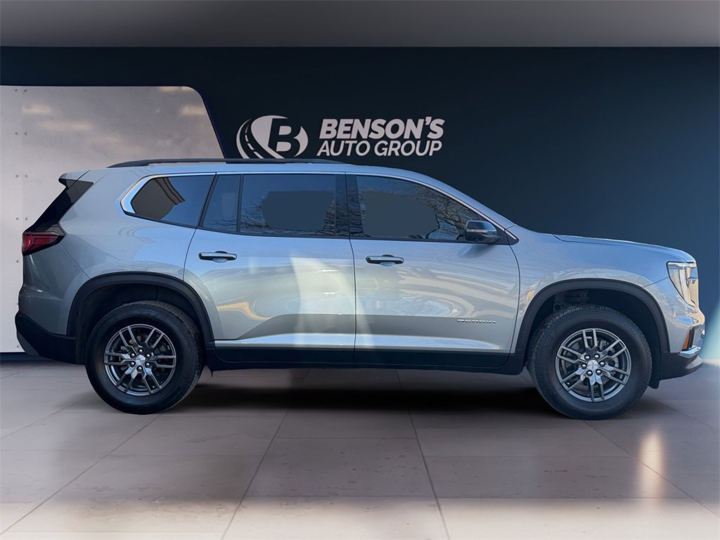 Used 2025 GMC Acadia Elevation image 6