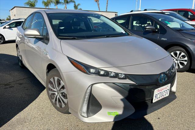 Certified 2022 Toyota Prius Prime LE image 3