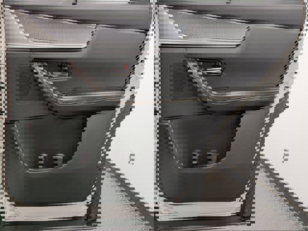 Certified 2024 MAZDA CX-90 Plug-In Hybrid w/ Preferred image 24