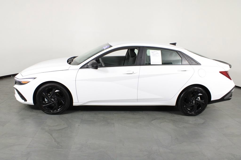 Certified 2026 Hyundai Elantra Sport FWD image 12