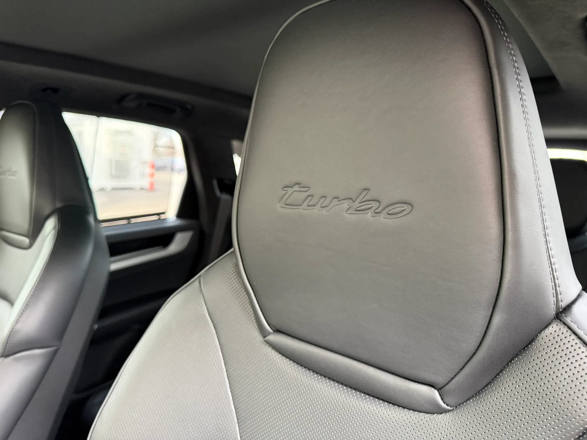 Used 2024 Porsche Cayenne Turbo AWD/4WD image 35