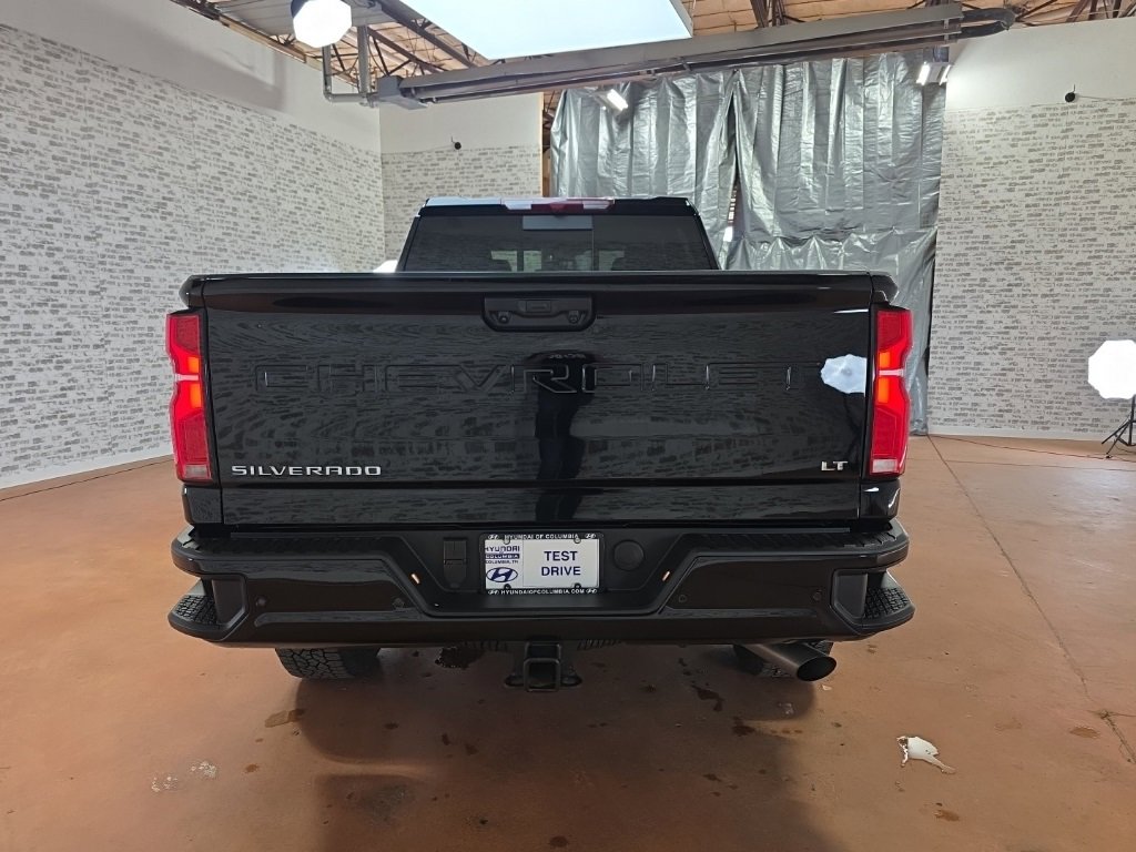 Used 2025 Chevrolet Silverado 2500 LT w/ Z71 Chrome Sport Edition image 7