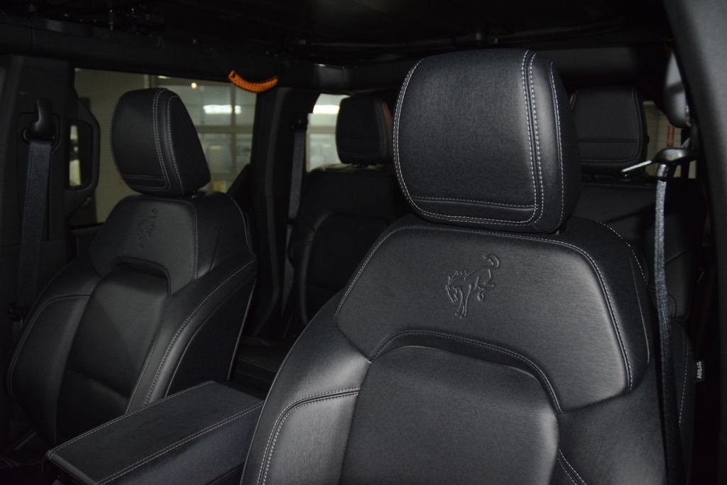 Used 2025 Ford Bronco Badlands AWD/4WD image 46