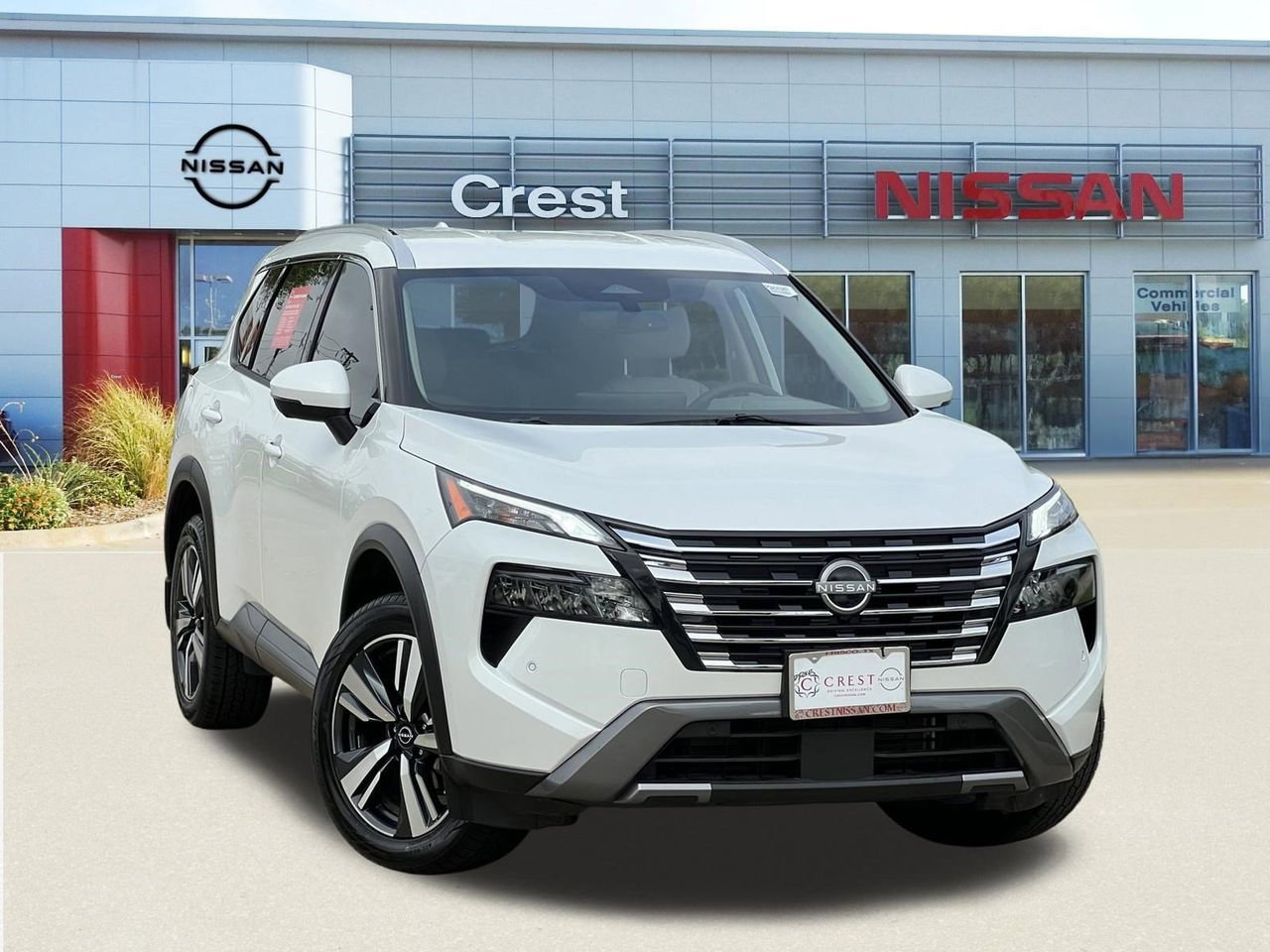 Certified 2025 Nissan Rogue SL image 1