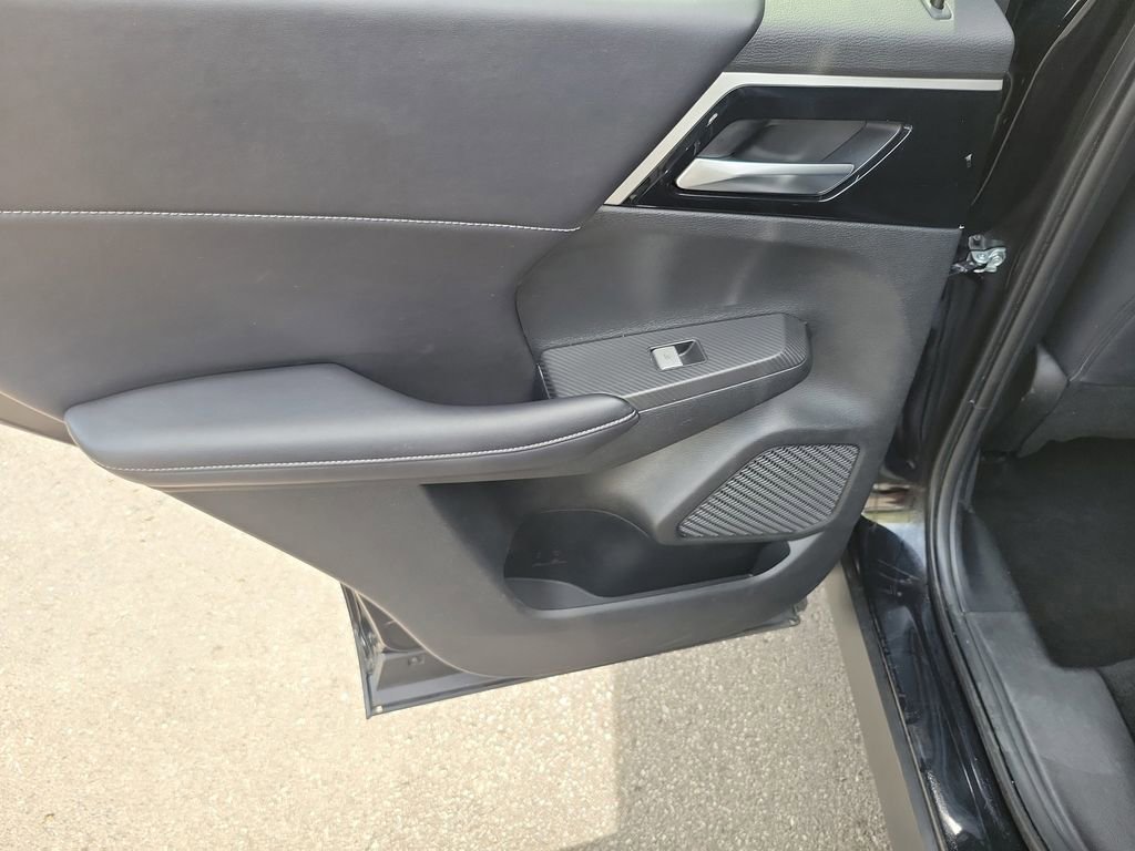 Used 2024 Mitsubishi Outlander SE AWD/4WD image 17