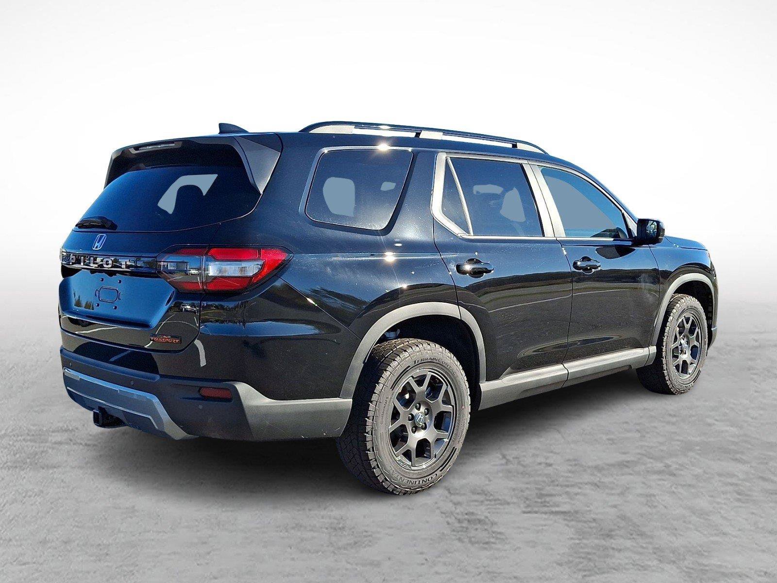 New 2026 Honda Pilot TrailSport image 4