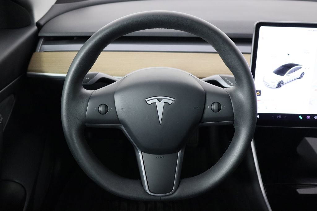 Used 2020 Tesla Model 3 Standard Range image 29