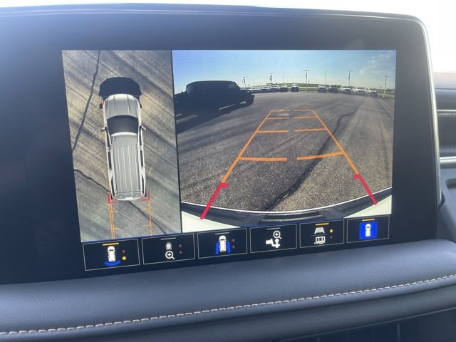 Used 2023 GMC Yukon AT4 w/ AT4 Premium Plus Package image 28