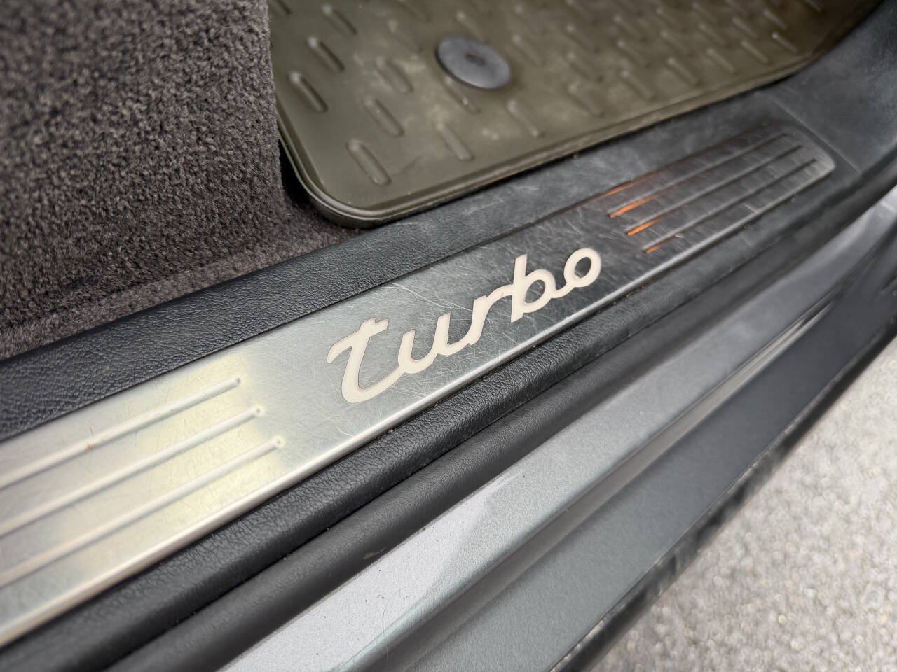 Used 2008 Porsche Cayenne Turbo AWD/4WD image 30