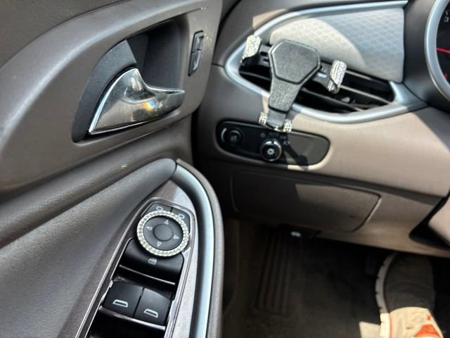 Used 2024 Chevrolet Malibu LS FWD image 15