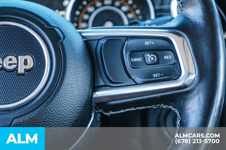 Used 2022 Jeep Wrangler Unlimited Sahara w/ Dual Top Group image 31