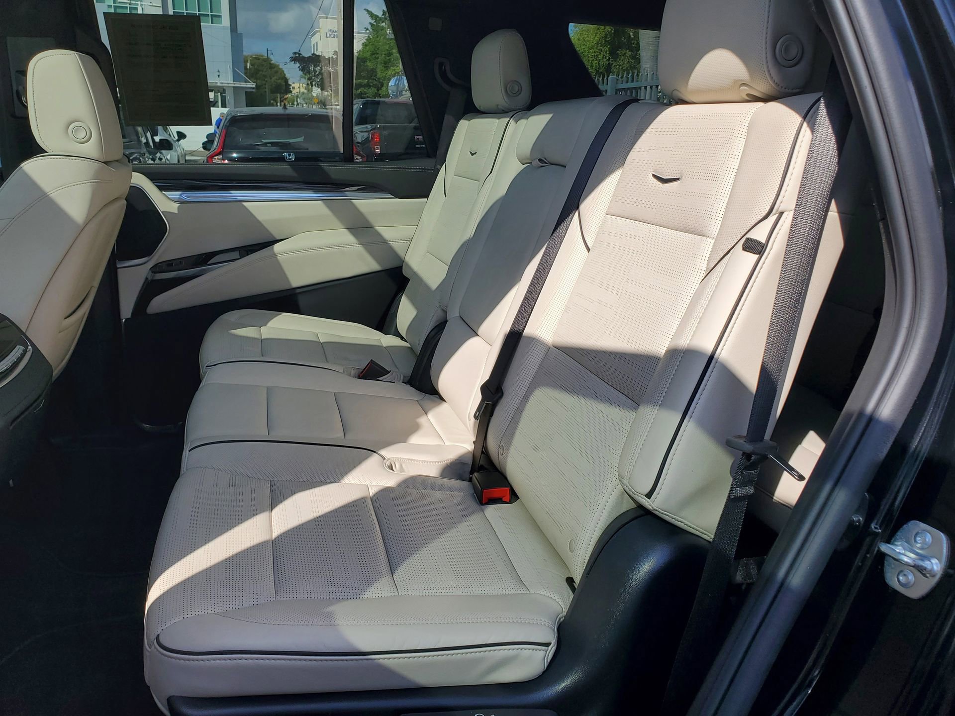 Used 2025 Cadillac Escalade Sport w/ Touring Package image 12