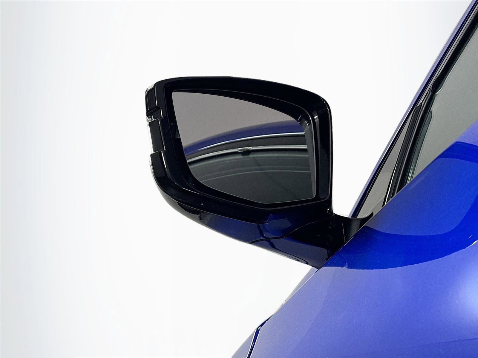 Used 2023 Acura MDX A-Spec image 5