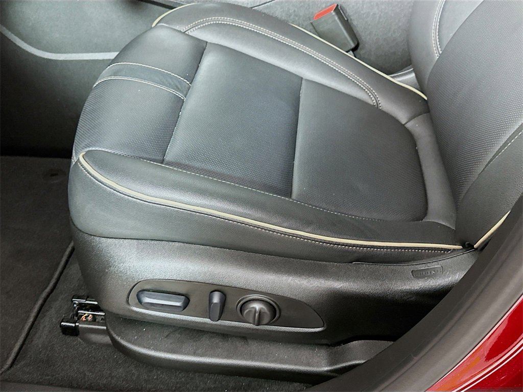 Used 2025 Chevrolet Blazer Premier w/ Driver Confidence II Package image 9