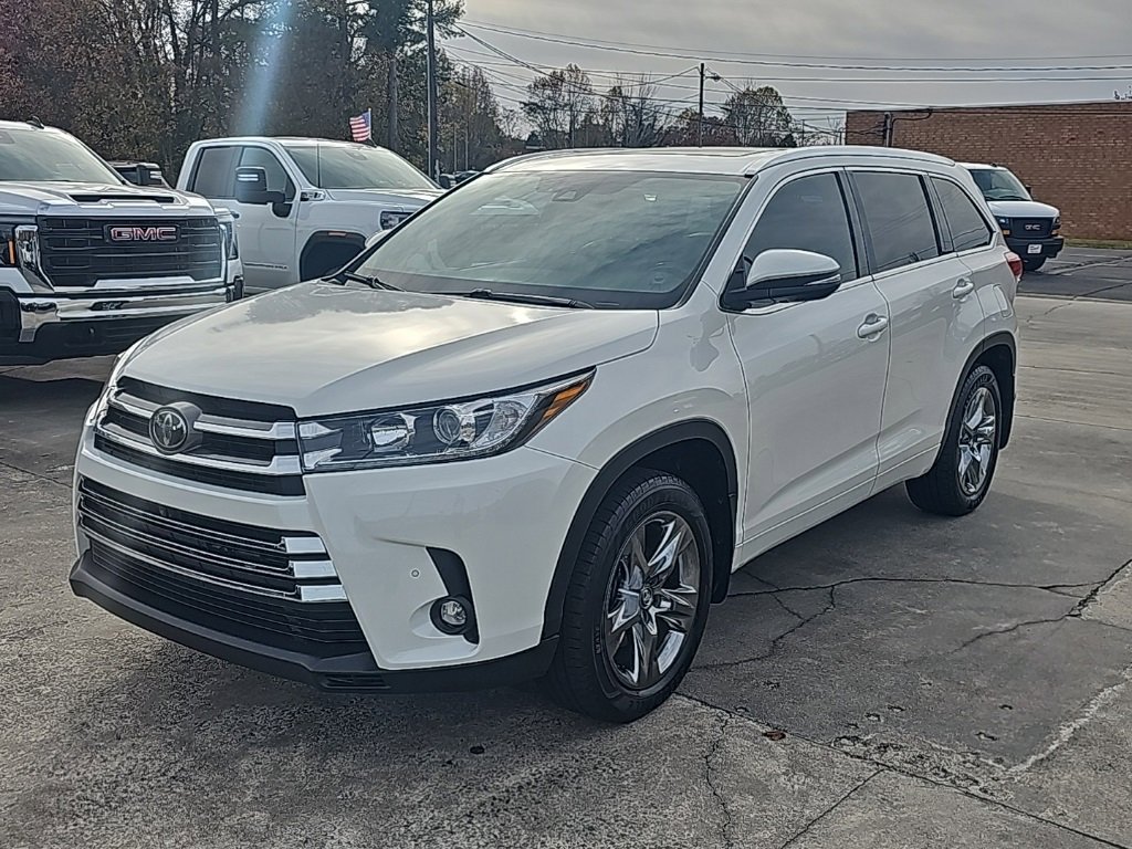 Used 2019 Toyota Highlander Limited Platinum image 4