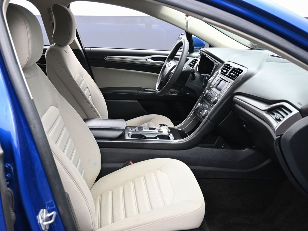 Used 2018 Ford Fusion S image 29