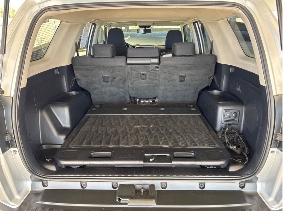 Used 2010 Toyota 4Runner Trail image 12