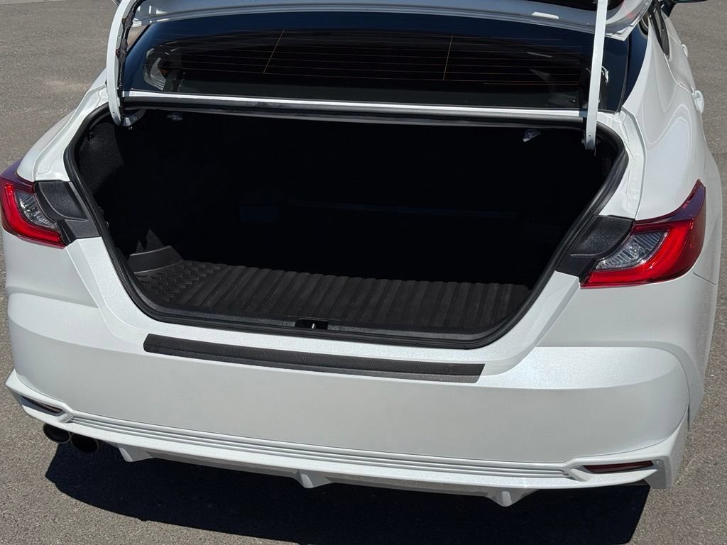 Used 2025 Toyota Camry XSE FWD image 17