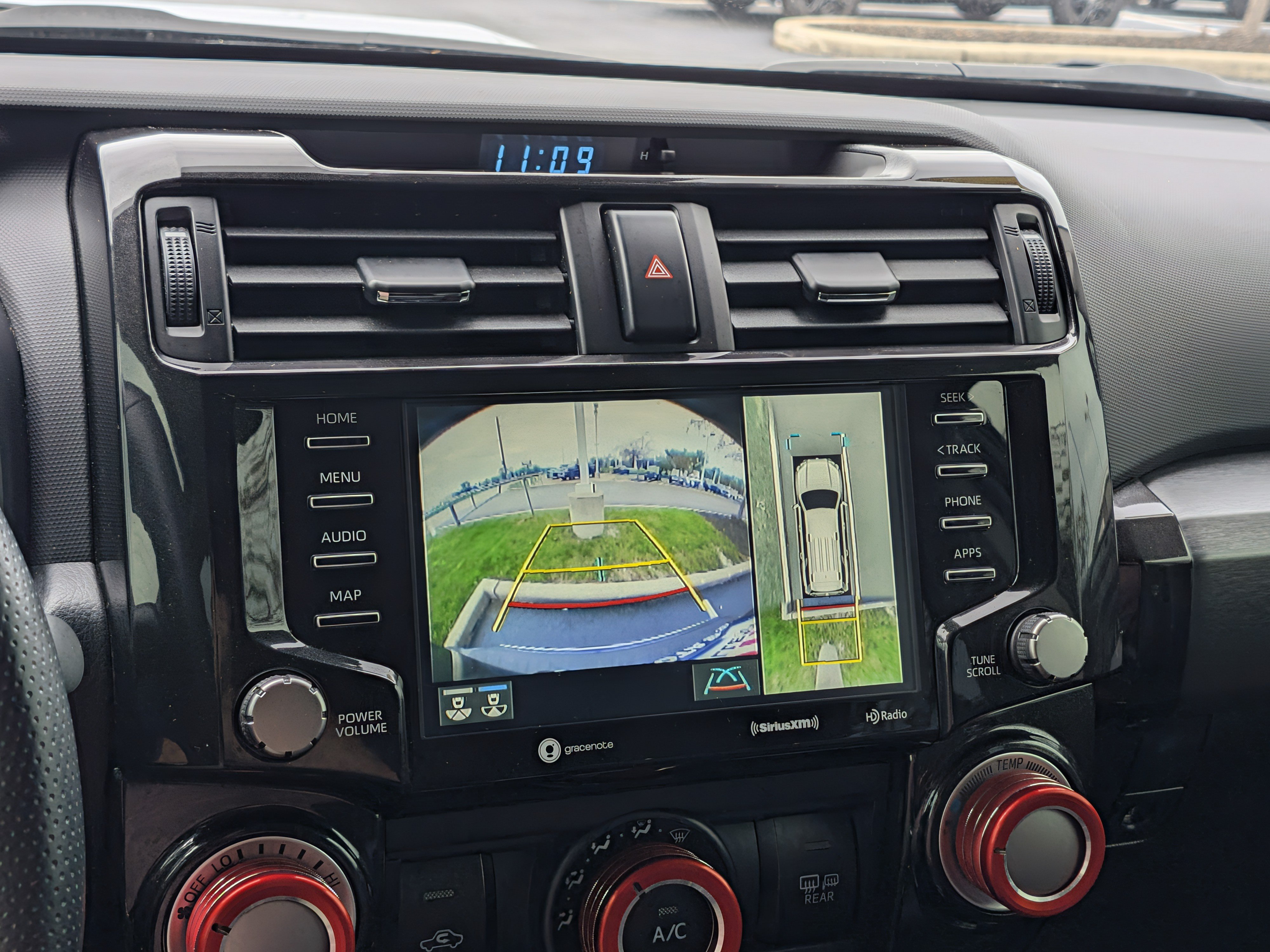Certified 2024 Toyota 4Runner TRD Off-Road Premium w/ Off Road Premium Plus Package AWD/4WD image 36