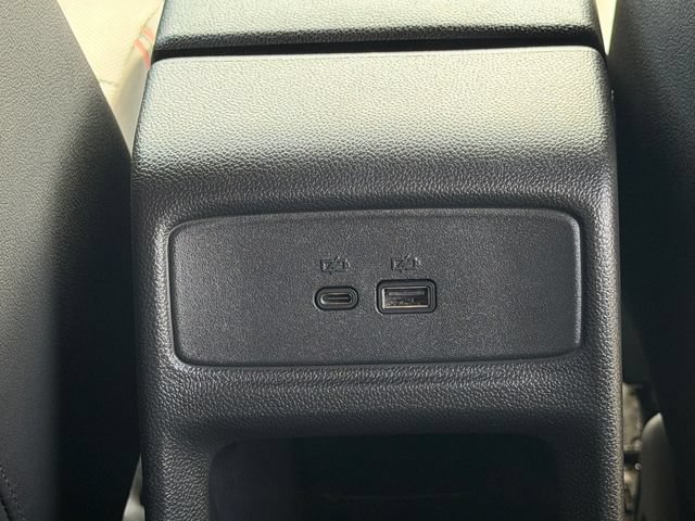 Used 2025 Chevrolet Trax RS w/ Driver Confidence Package FWD image 16