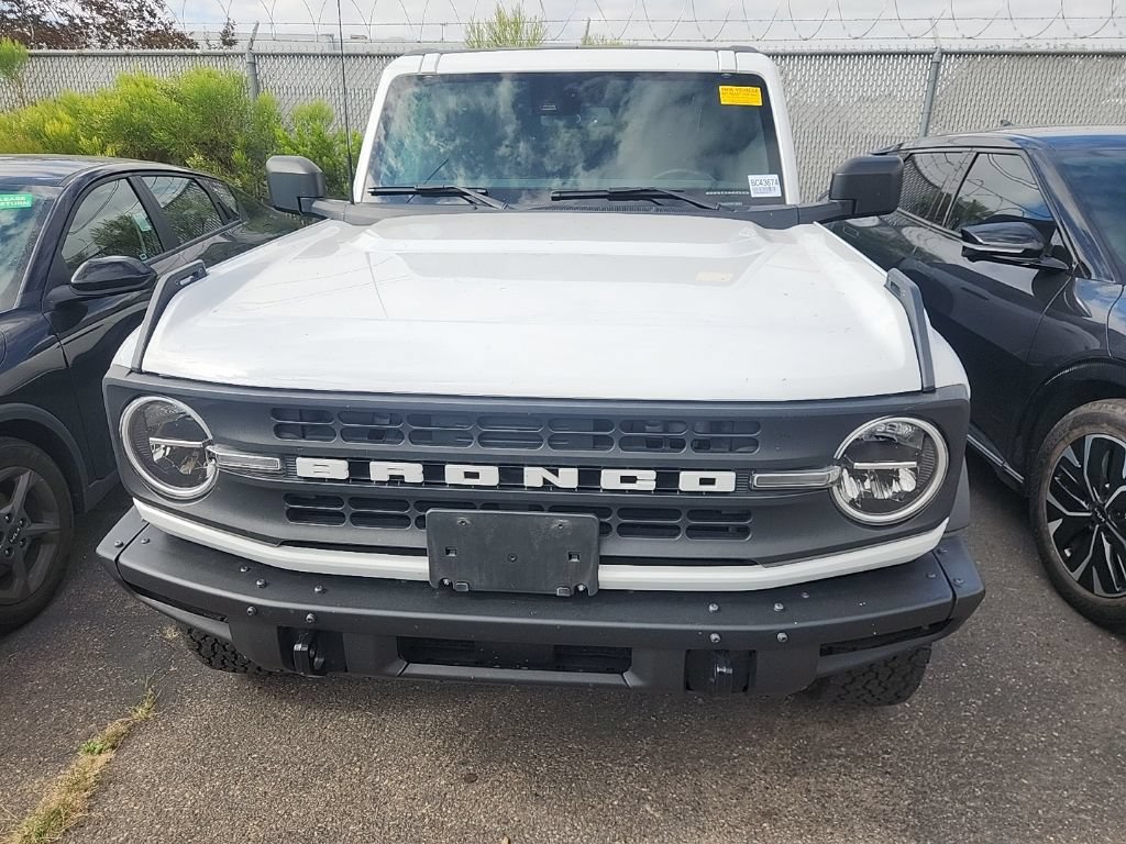 Used 2022 Ford Bronco Black Diamond AWD/4WD image 2