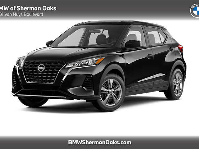 Used 2024 Nissan Kicks S image 1