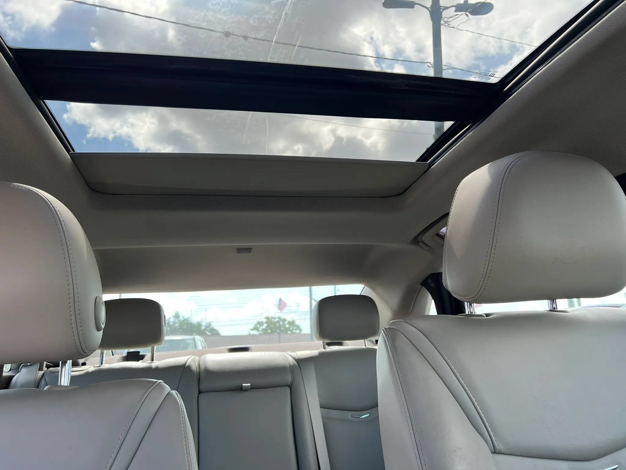 Used 2013 Cadillac XTS Luxury FWD image 19