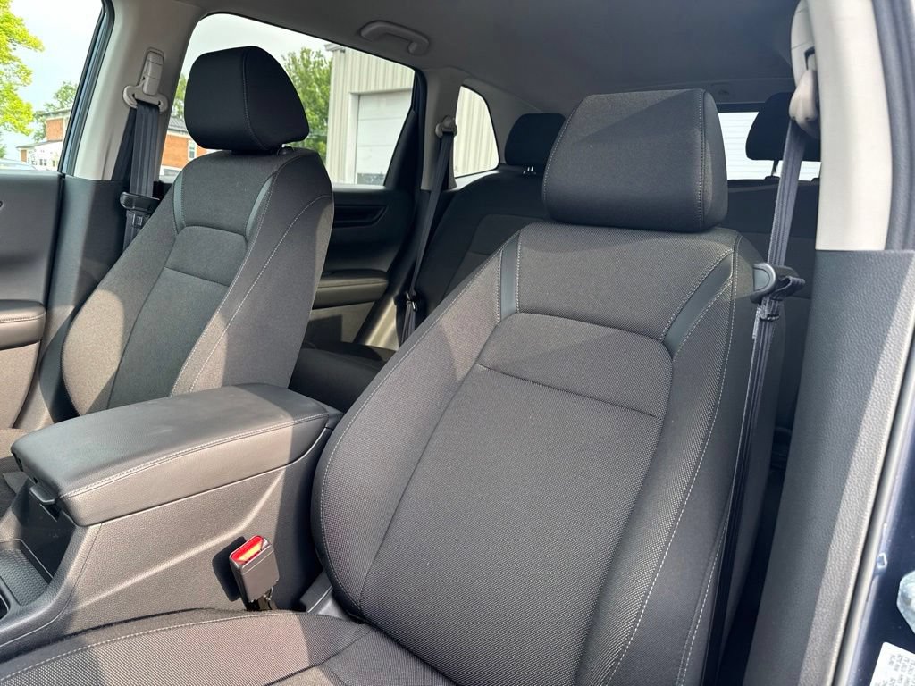 Used 2025 Honda CR-V LX image 28