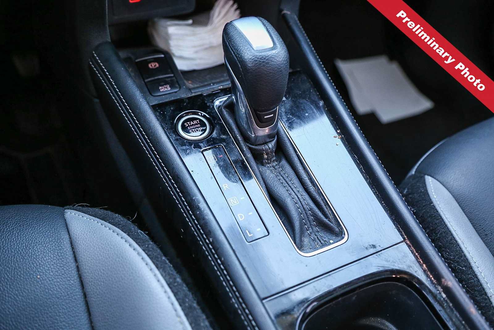 Used 2023 Nissan Kicks SR w/ SR Premium Package FWD image 15