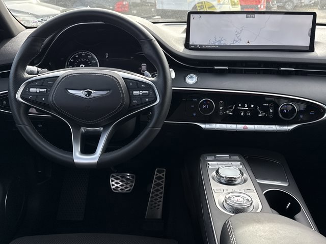 Used 2025 Genesis GV70 3.5T Sport image 3