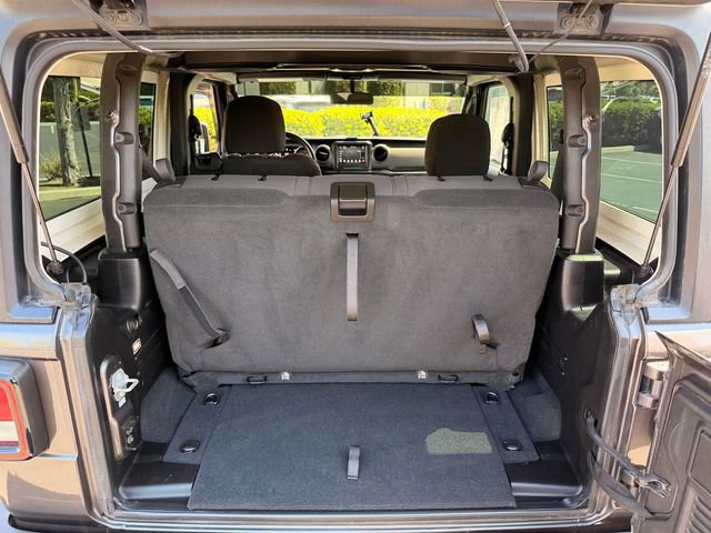 Used 2022 Jeep Wrangler Sport S image 26