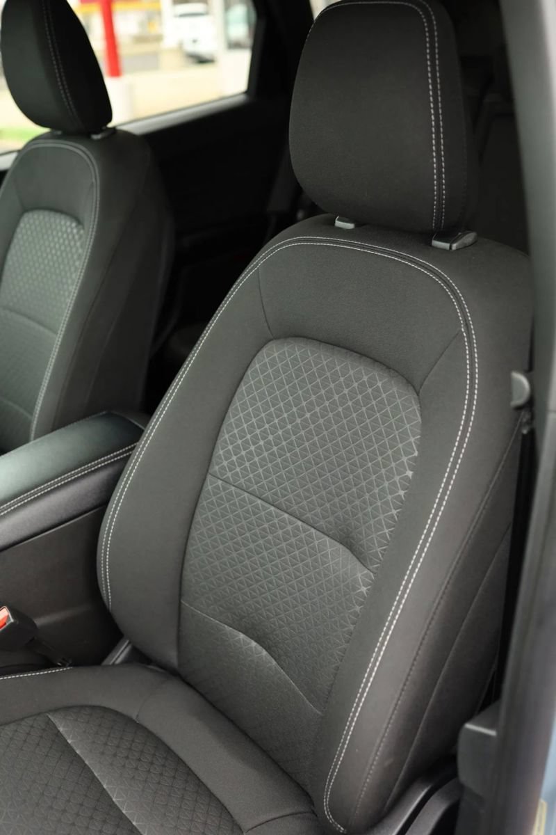 Used 2025 Ford Escape Active w/ Cold Weather Package AWD/4WD image 16