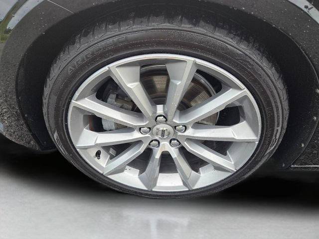 Used 2019 Volvo S60 T5 Momentum w/ Premium Package FWD image 9