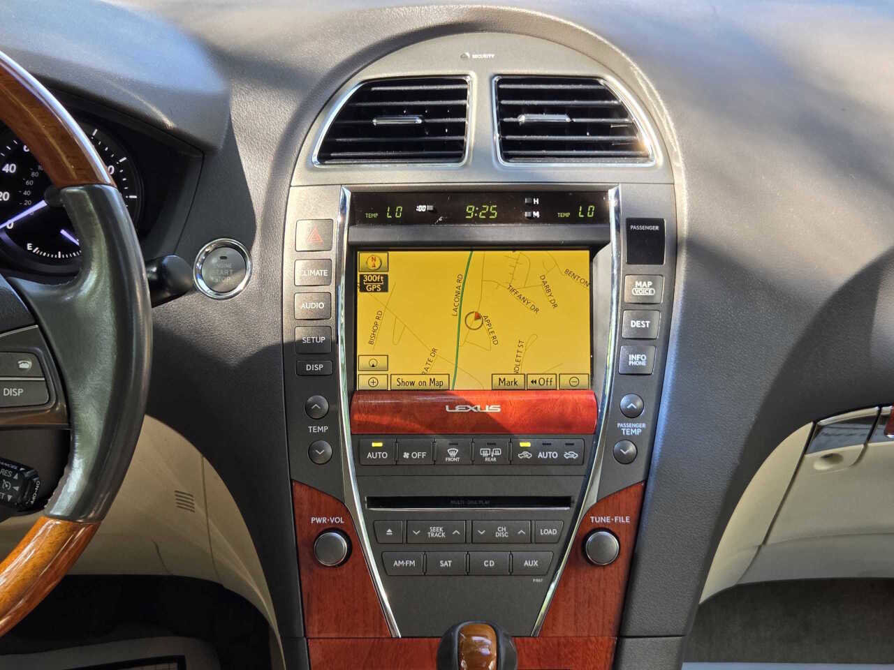 Used 2010 Lexus ES 350 image 16