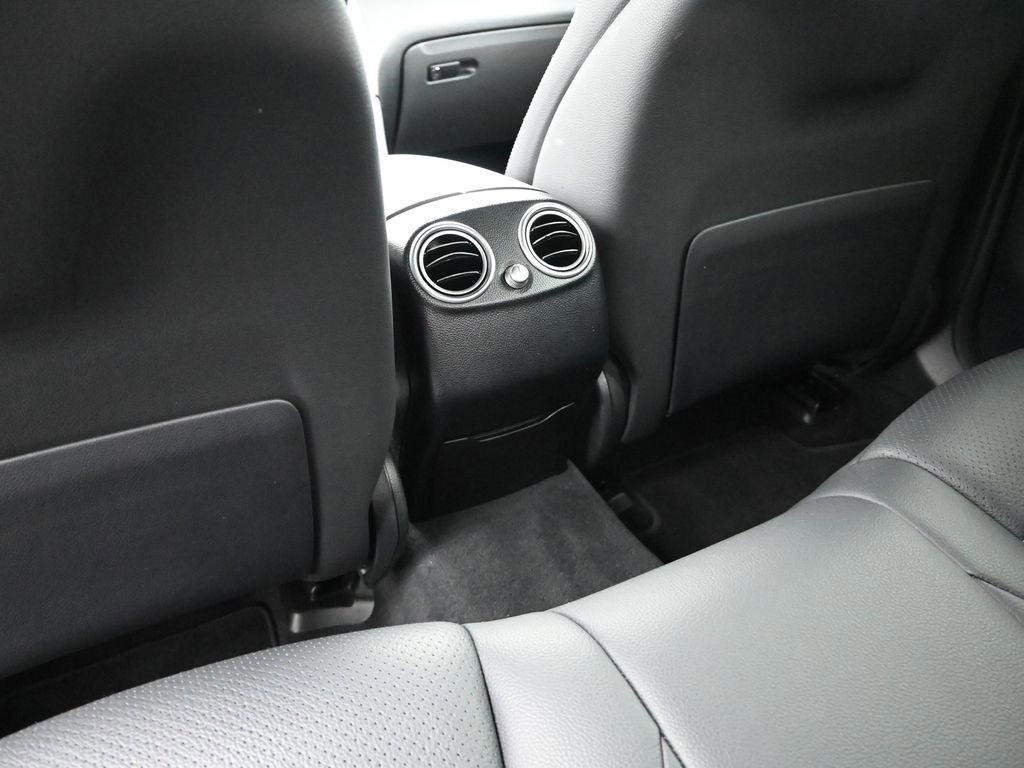 Used 2022 Mercedes-Benz GLC 300 4MATIC Coupe image 14