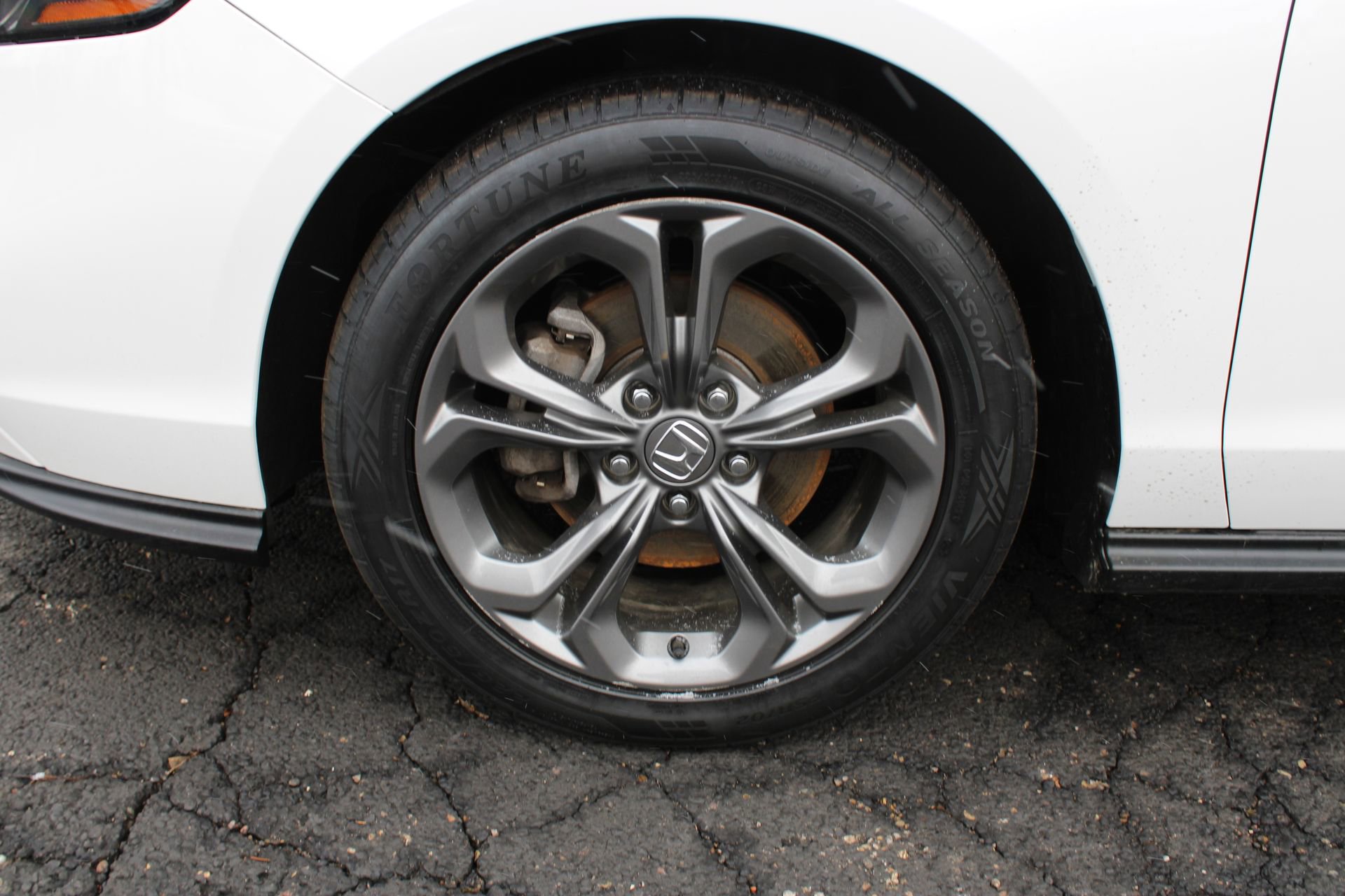 Used 2023 Honda Accord EX image 11