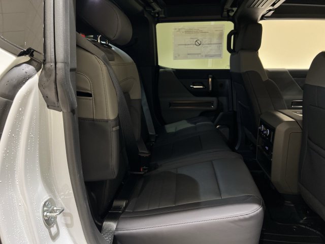 Used 2025 GMC Hummer EV 2X AWD/4WD image 25