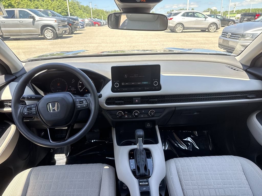 Used 2023 Honda HR-V LX image 22