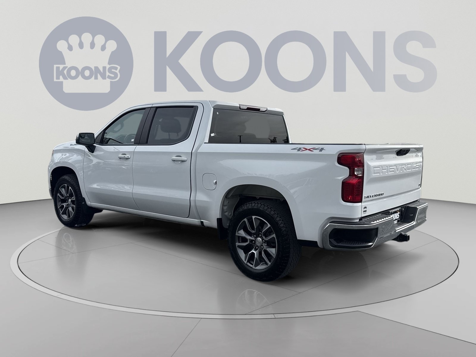 Used 2024 Chevrolet Silverado 1500 LT AWD/4WD image 8