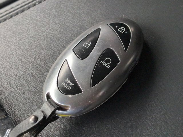 Used 2025 Hyundai Santa Fe SE FWD image 27