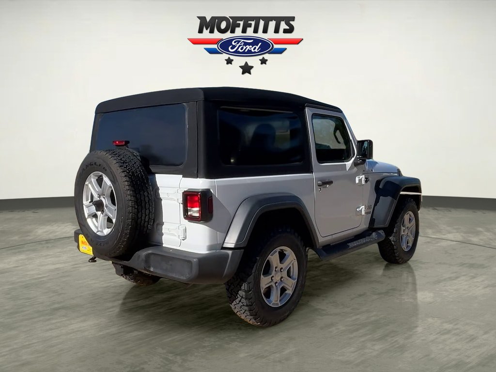 Used 2018 Jeep Wrangler Sport AWD/4WD image 5