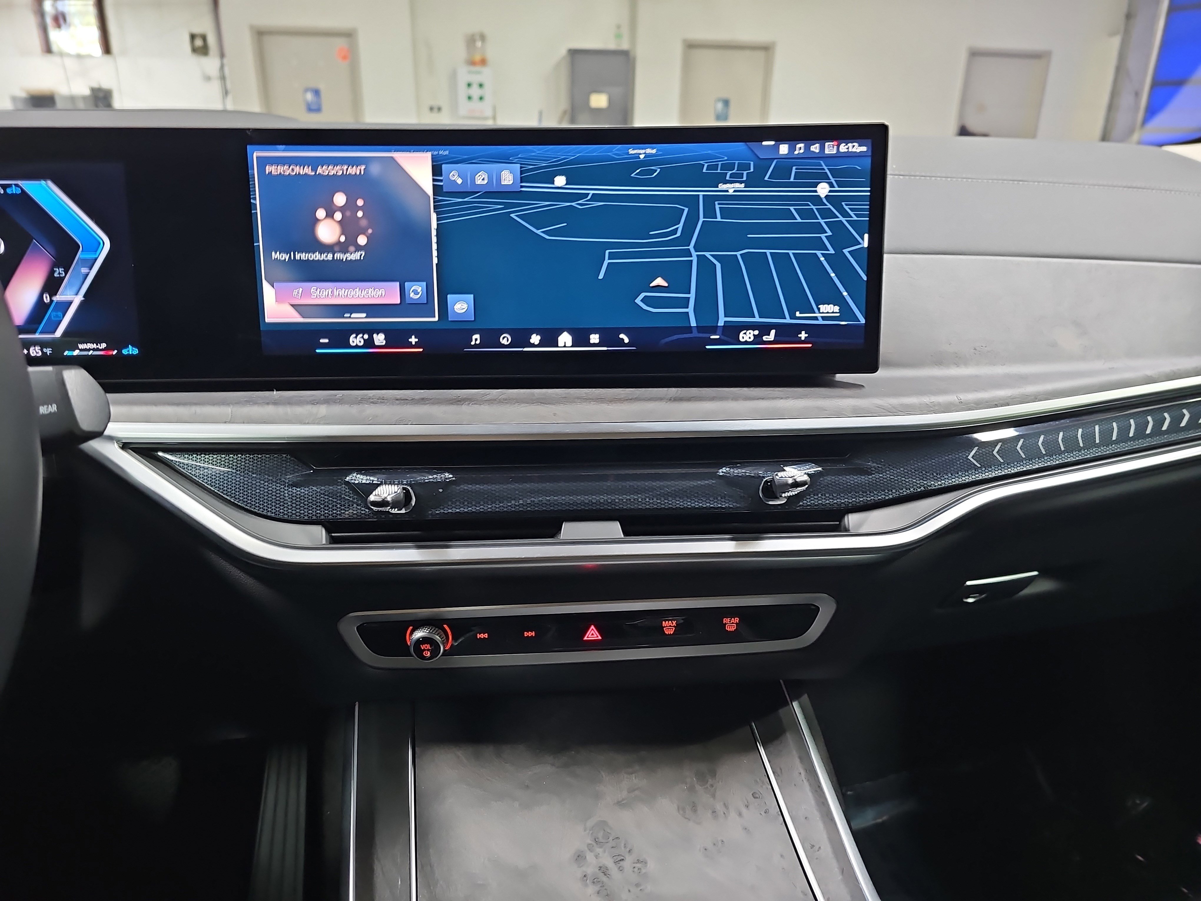 Certified 2025 BMW X7 xDrive40i image 23