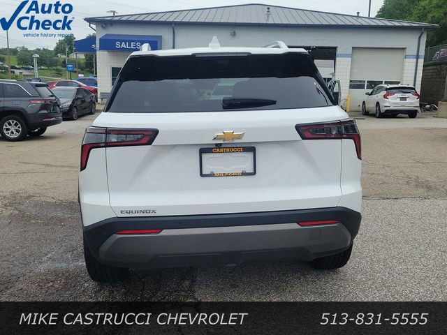 Used 2025 Chevrolet Equinox LT w/ Convenience Package II FWD image 4